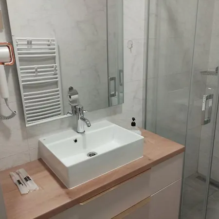 Centrum - Free Private Parking * Novi Sad