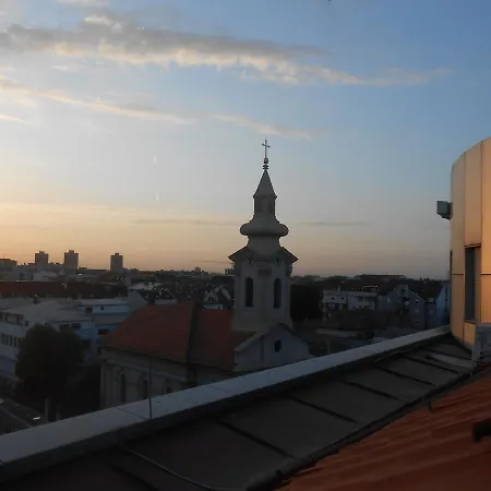 Centrum - Free Private Parking Novi Sad